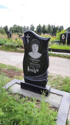 Одинарный памятник