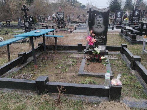 Одинарный памятник