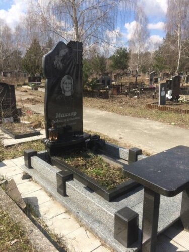 Одинарный памятник